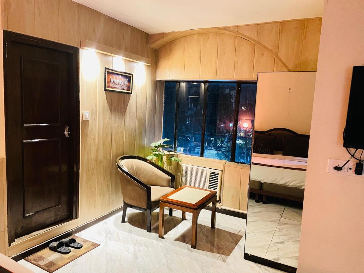 The Royal Presidency Inn Lucknow Bagian luar foto