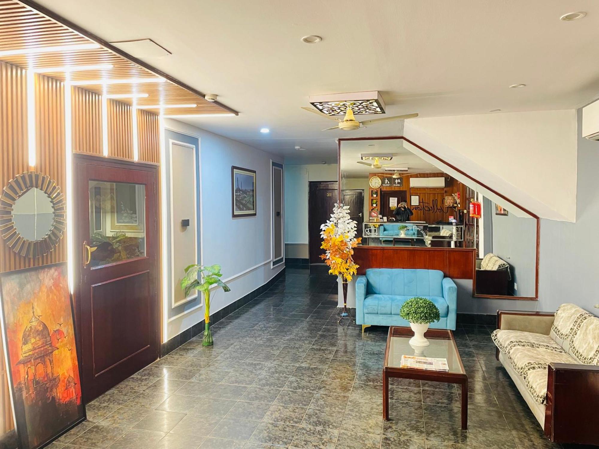 The Royal Presidency Inn Lucknow Bagian luar foto