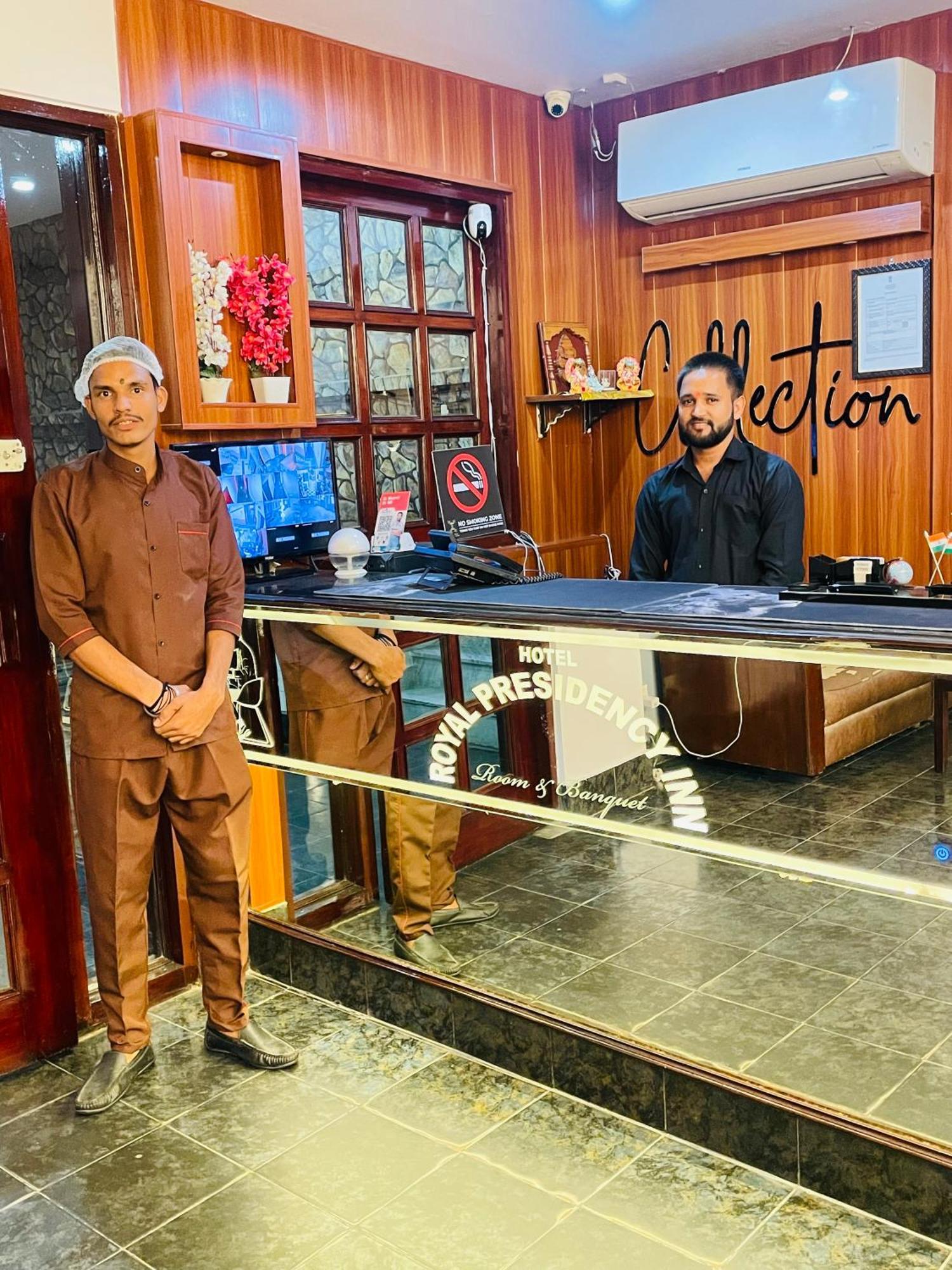 The Royal Presidency Inn Lucknow Bagian luar foto